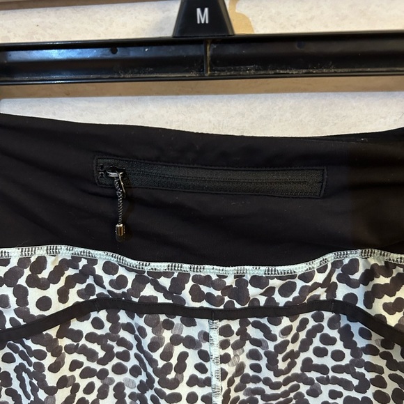 lululemon Speed Shorts Super Cheetah Print Blue Black - Picture 4 of 9